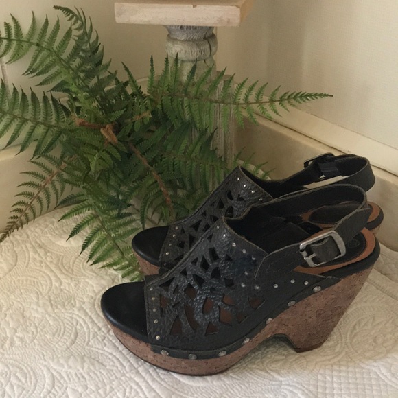 Ariat Shoes - ARIAT Leather Laser Cut Wedge Sandals 7 Fortune